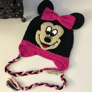 NEW - MINNIE MOUSE CROCHET HAT - Toddler Size